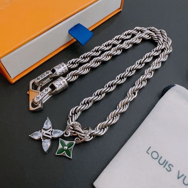 Louis Vuitton Necklaces - Click Image to Close